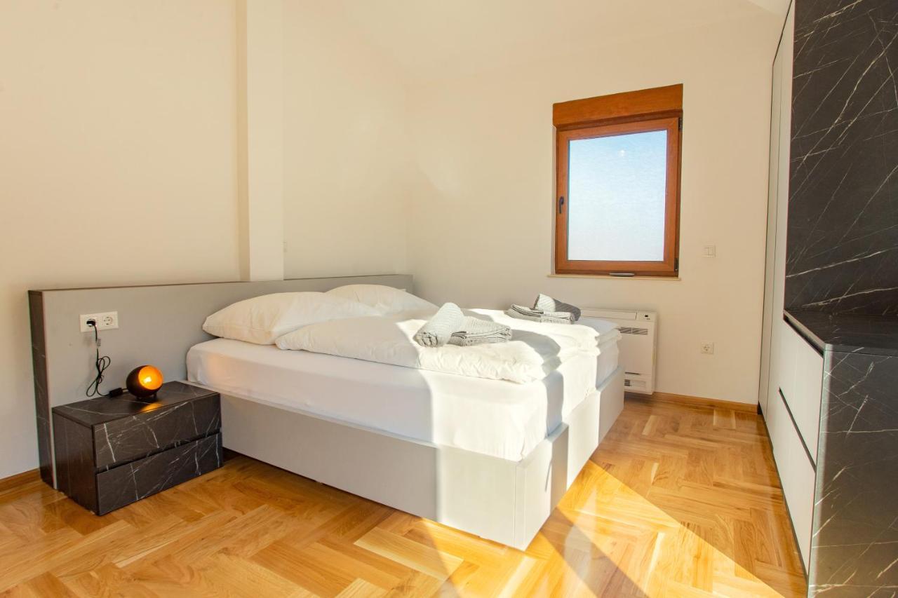 Exclusive Penthouse Old Town With Sauna And Jacuzzi Mostar Exteriör bild